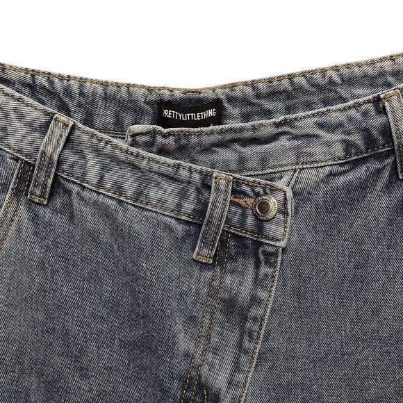 NWT PrettyLittleThing Classic Vintage Denim Asymmetric Waist Straight-Leg Jeans - Picture 6 of 7